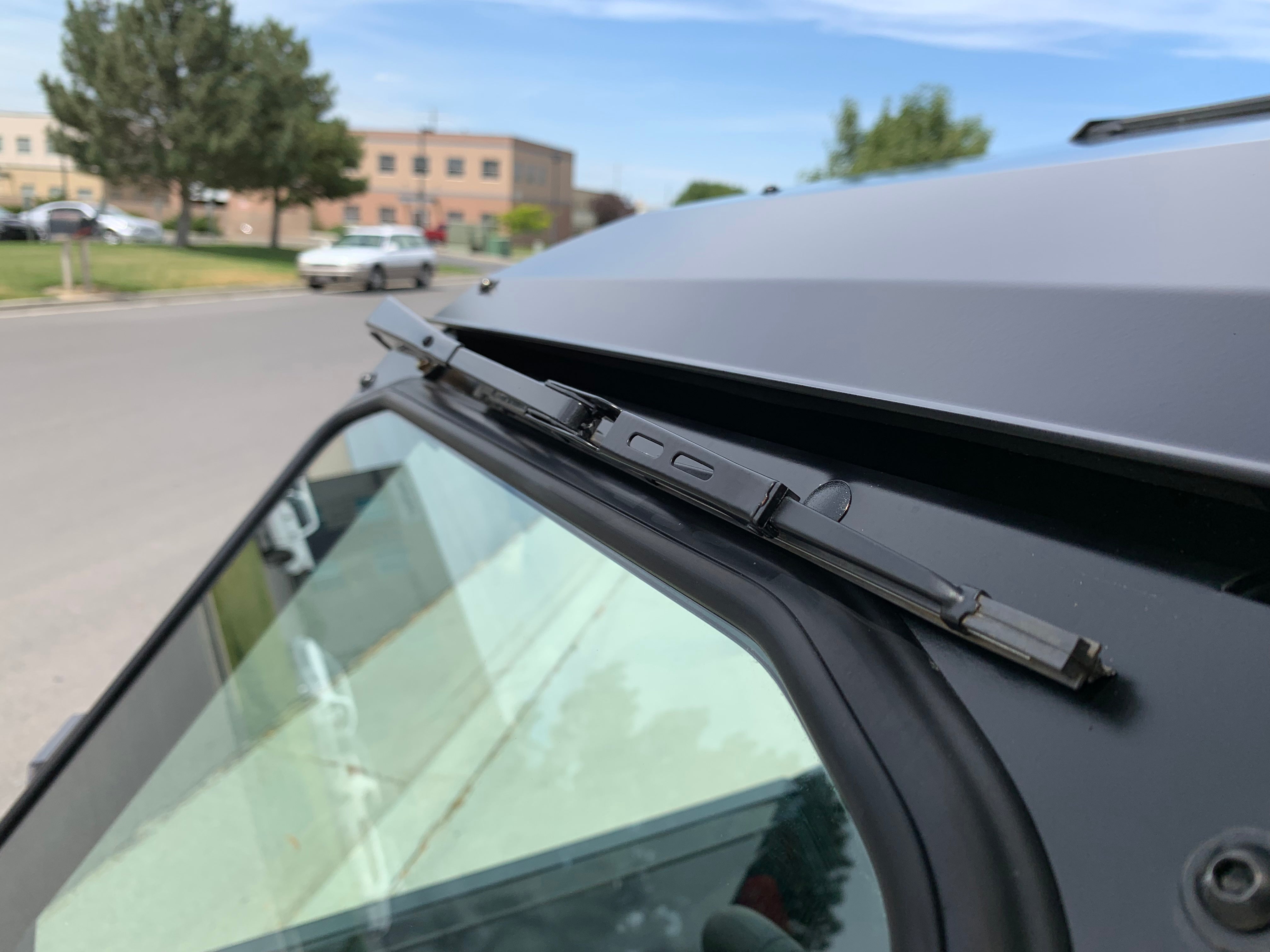 Polaris RS1 Glass Windshield with Vent and Wiper